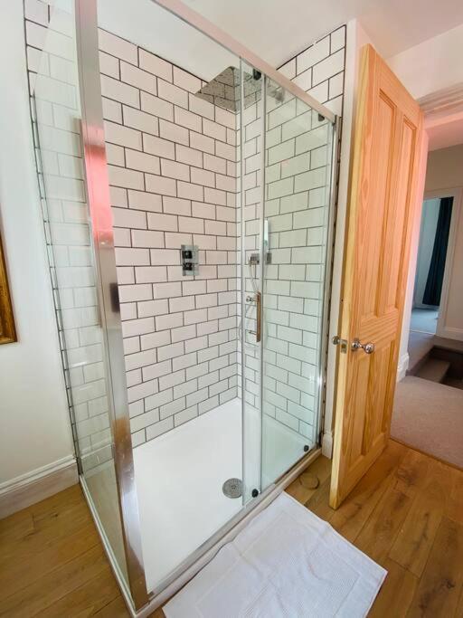 雷德鲁思Beautiful 2 Bed End Terrace Victorian Town House公寓 外观 照片
