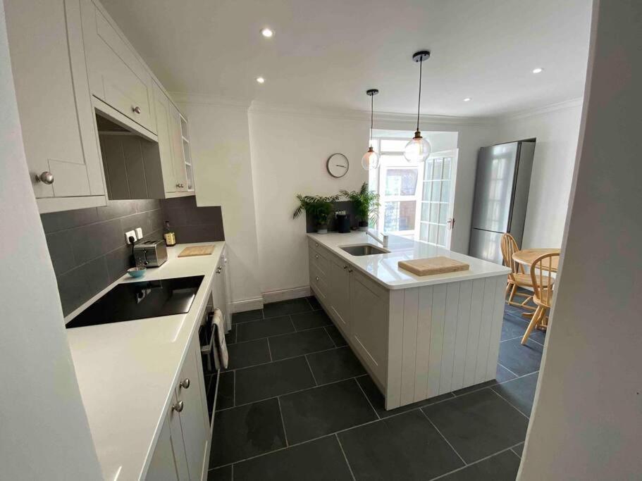 雷德鲁思Beautiful 2 Bed End Terrace Victorian Town House公寓 外观 照片