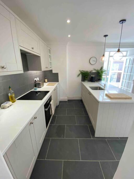 雷德鲁思Beautiful 2 Bed End Terrace Victorian Town House公寓 外观 照片